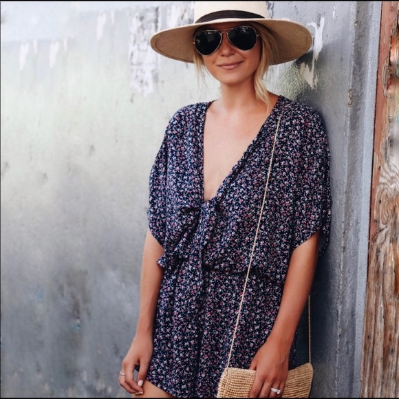 Rails Minka Tie Front Romper - Picture 3 of 7